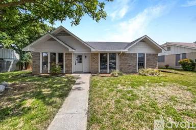 Main picture of 1452 Saint Patrick Dr