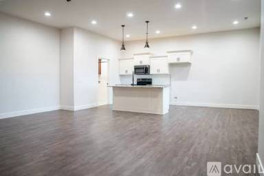 Main picture of 2400 Athens