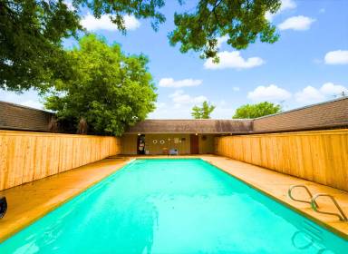 Main picture of 3528 E 48th Pl