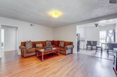Main picture of 3423 7th Ave