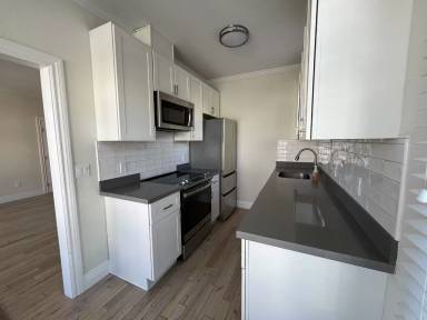 Main picture of 633 Alma Ave