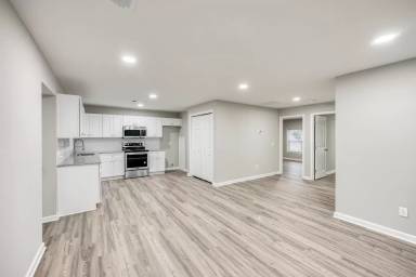 Main picture of 5494 Saddle Club Rd