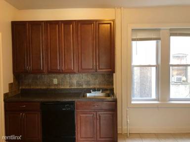Main picture of 164 Clinton Ave