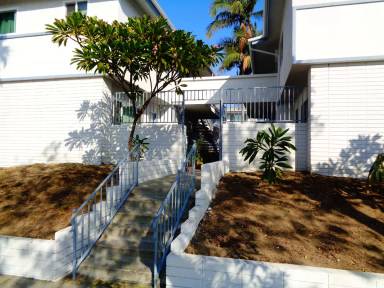Main picture of 6324 Pickering Ave