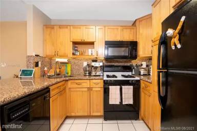 Main picture of Parker Plaza Estates
