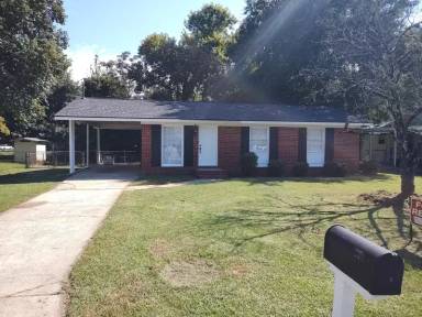 Main picture of 307 Sarah Dr