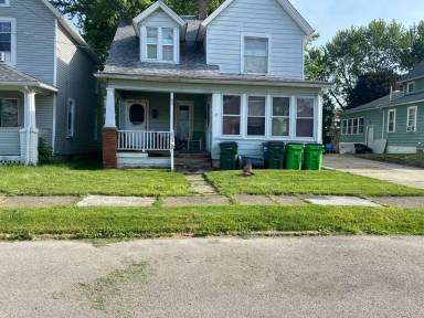 Main picture of 63 1/2 Brown St