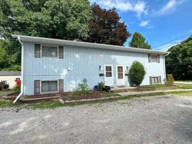 Main picture of 2912 Oakland St
