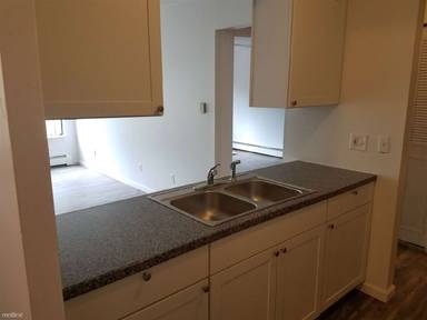 Main picture of 695 Capital Ave NE