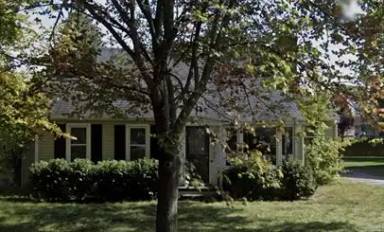 Main picture of 2010 Van Courtland Dr
