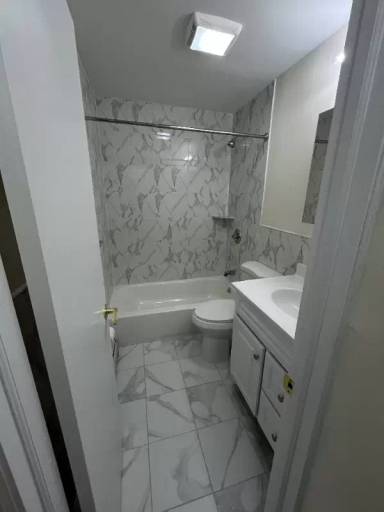 Main picture of 422 Beach 64th St