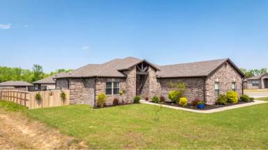 Main picture of 37 Aberdeen Dr