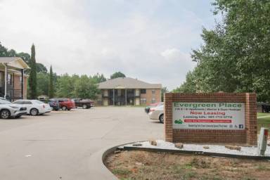 Main picture of Evergreen Place Apartments