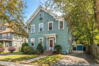 Main picture of 53 Oakland St