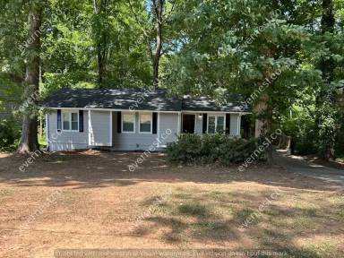 Main picture of 8627 Glenwoods Dr