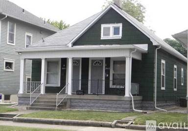 Main picture of 2019 S 8th St