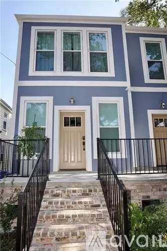 Main picture of 4422 S Tonti St