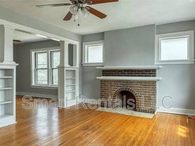 Main picture of 2201 Bellevue Ave
