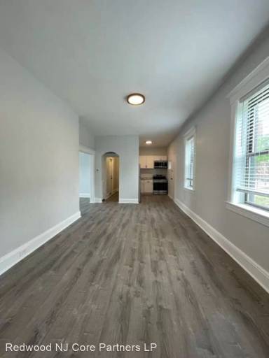 Main picture of 232 Midland Ave