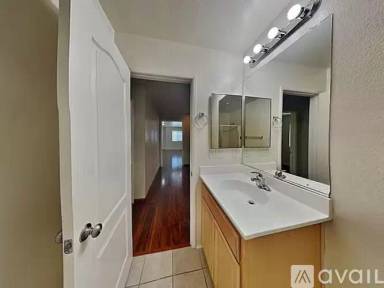Main picture of 16278 Medinah St