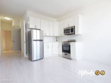 Main picture of 238 Garfield Ave