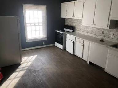 Main picture of 5 McArthur St