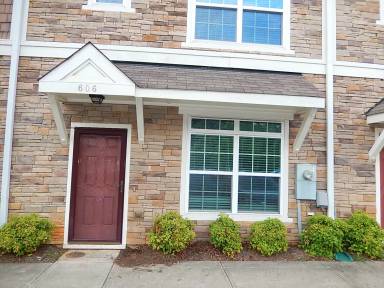 Main picture of 621 Centennial View Ln