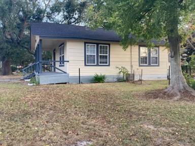 Main picture of 282 Fountain Ln
