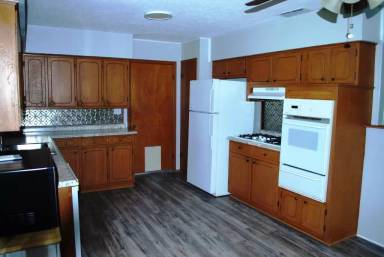 Main picture of 205 N Riggins St