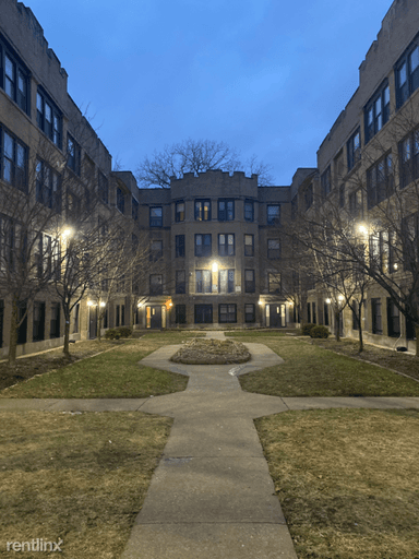 Main picture of 5608 S Wabash Ave