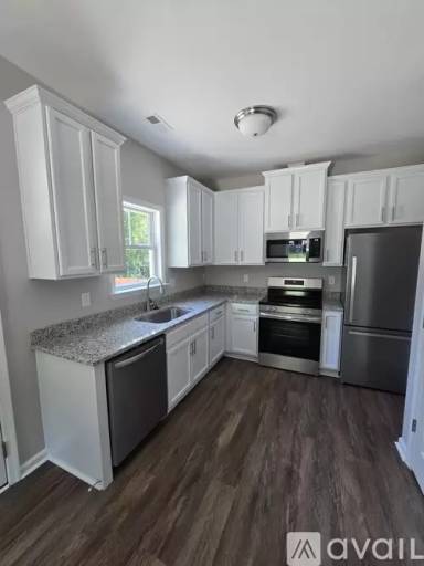 Main picture of 814 Jackson Dr