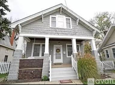 Main picture of 4114 Maple Dr