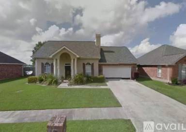 Main picture of 124 Woodstock Dr