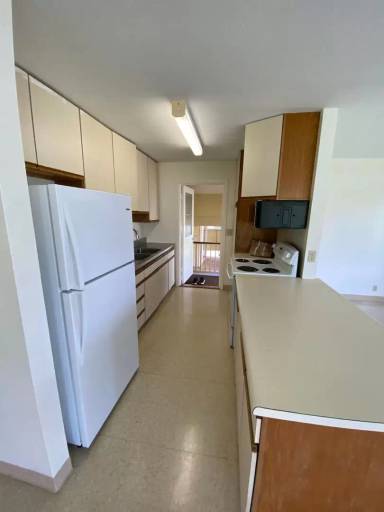 Main picture of 1553 Glen Ave