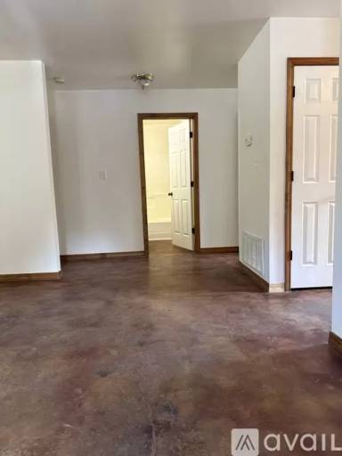 Main picture of 311 Colonial Dr