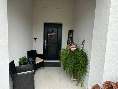 Main picture of 122 Inman Blvd