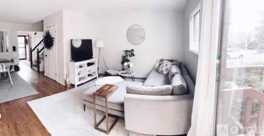 Main picture of 31 Danforth Ln