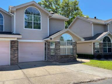 Main picture of 903 Piedmont Pl