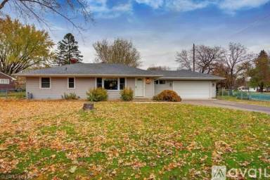 Main picture of 3644 Dennis Ln