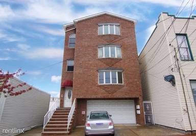 Main picture of 809 Central Ave