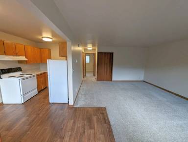 Main picture of 3200 NE 140th St