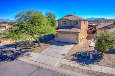 Main picture of 7859 S Hidden Stone Ln