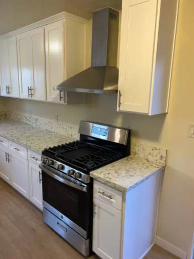 Main picture of 1624 W 219th St