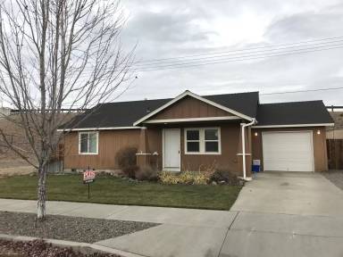 Main picture of 337 NE Larch Pl