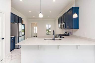 Main picture of 711 Bellegrove Square Ave