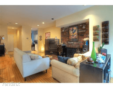 Main picture of 407 Marlborough St