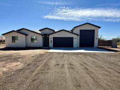 Main picture of 40516 N 3rd Ave