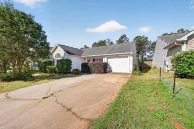 Main picture of 358 Beryl Dr