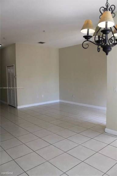 Main picture of 4341 SW 160th Ave