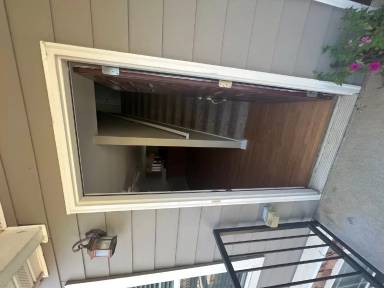 Main picture of Red Oak Village Condo